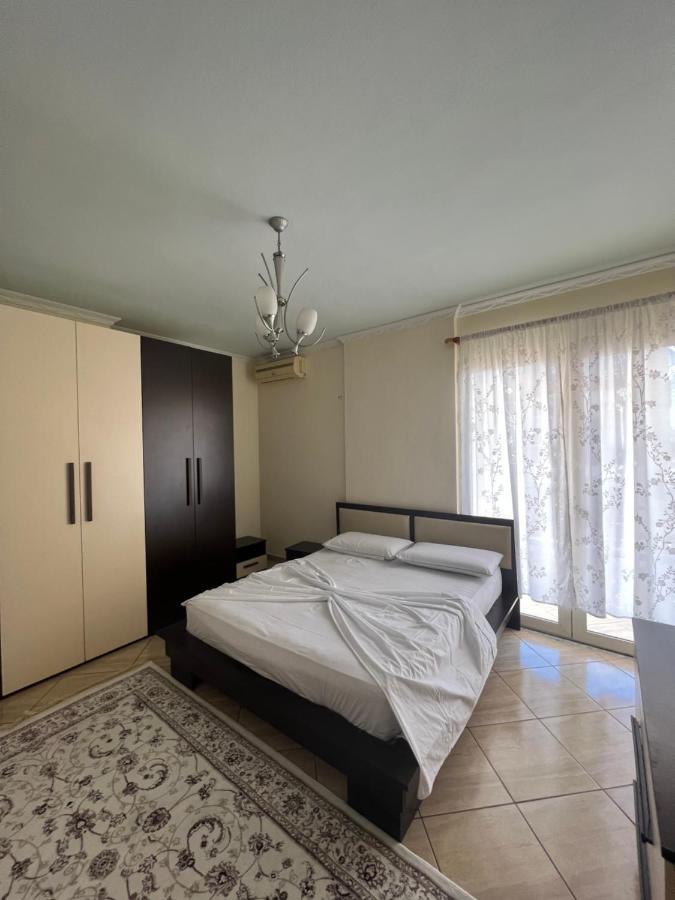 Flodril Appartment Durres Exterior photo