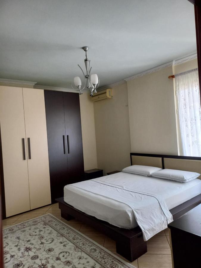 Flodril Appartment Durres Exterior photo